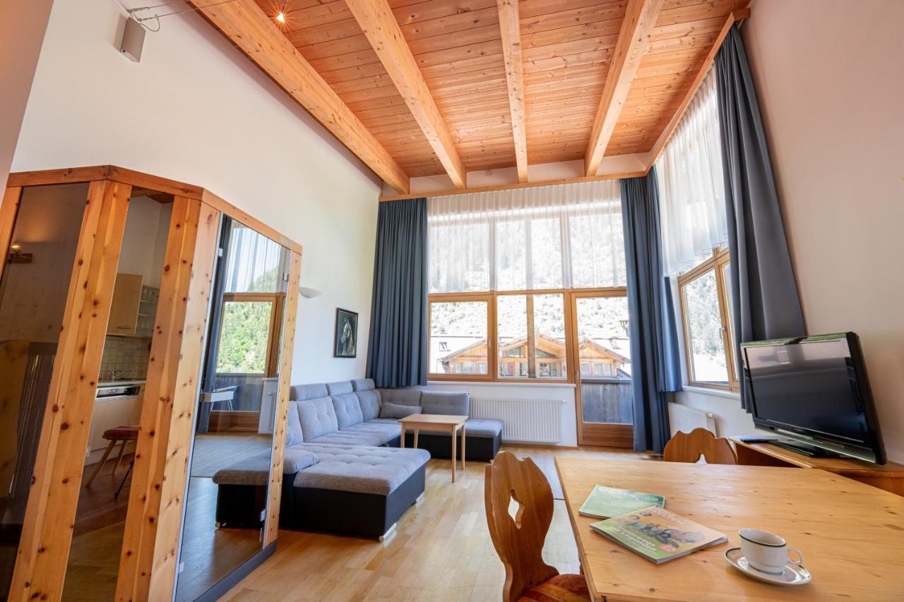 Ferienwohnungen Haus Der Mitte ไมย์อาโฮเฟิน ภายนอก รูปภาพ
